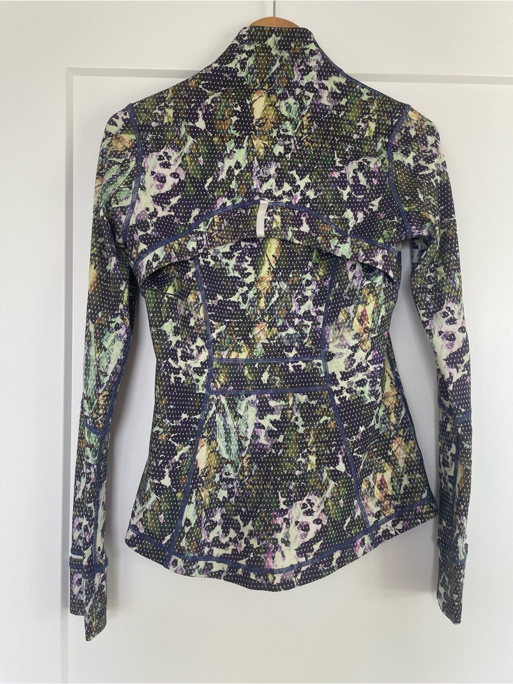 Lululemon Patterned Jacket - Picture 2 of 4